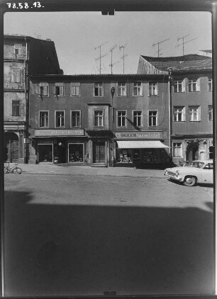 Torgau, Salvador-Allende-Straße (Bäckerstraße) 6. Wohnhaus mit Läden (18. Jh.). Straßenfront