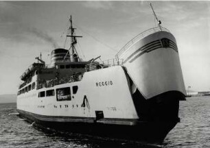 Fährschiff in Reggio. Von hier geht es nach Sizilien