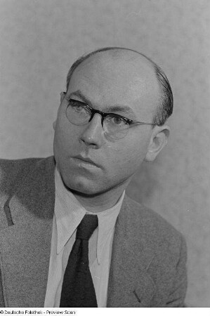 Porträt von Erich Schubert, Kommissarischer Leiter des Messeamts