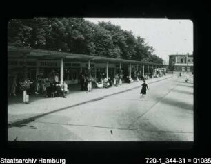 Zentralomnibusbahnhof, Ladenstraße