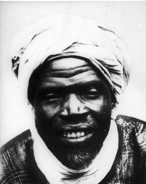 Portrait d'un homme haoussa