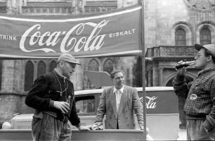 Freiburg: Nr. 11; Direktor Möbius, Hannover; Fiat; am Coca-Cola Stand