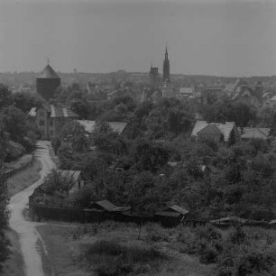 Freiberg.Stadtansicht, Blick von der "Alten Elisabeth" zur Petrikirche und Donatsturm