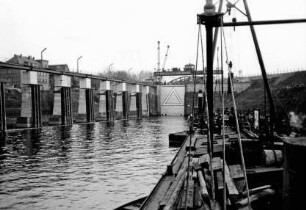 Umbauarbeiten der Schleuse Duisburg-Meiderich/Rhein-Herne-Kanal