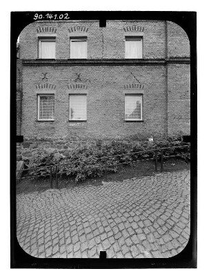 Sternberg : Rittersraße 15,21