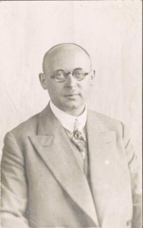 Karl Henker, Verwaltung, Bibliothekar