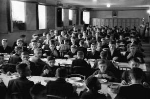 Temeschburg: Deutsche Schule, Lenau-Schule, im Speisesaal