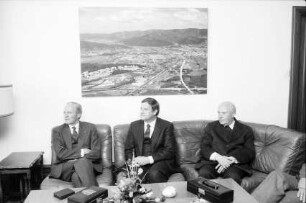 Freiburg: Rathaus, Carstens im Dienstzimmer des Oberbürgermeisters