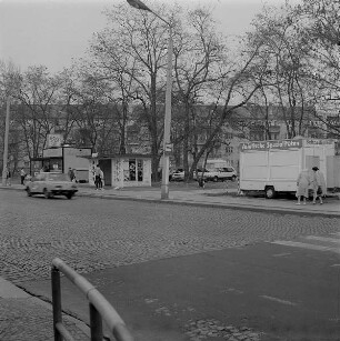 Zwinglistraße, Bodenbacher Straße, Rothermundtstraße, Stübelallee & Falkensteinplatz : Dresden, Zwinglistr., Bushaltestelle