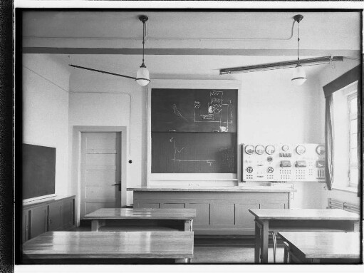 Schule Langenfort (Hamburg-Barmbek): Physik-Unterrichtsraum : SchumacherWV Nr. 258