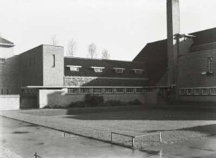 Hilversum, Zwaluwplein 2. Jan-van-der-Heyden-Schule (1925-1926 errichtet und 1927 erweitert; W. M. Dudok)