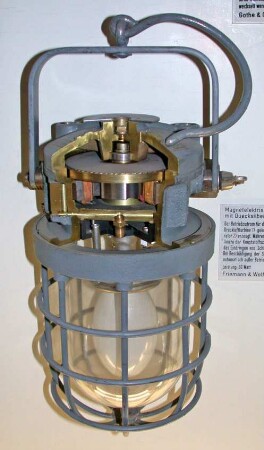 Druckluftleuchte mit Leuchtstofflampe, Schnittmodell