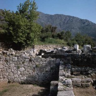 Samothrake. Heiligtum. Polygonalmauer im archaischen Anáktoron