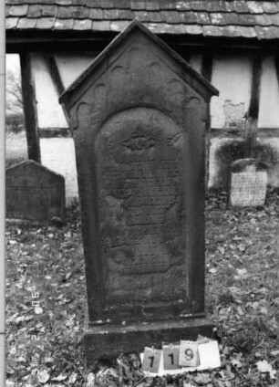 Grabstein 119