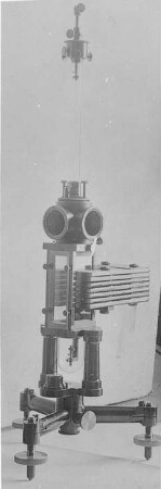 Kleines Spiegelgalvanometer von Edelmann : Technikgeschichte | Physik | Elektrizität | Elektrische Meßinstrumente