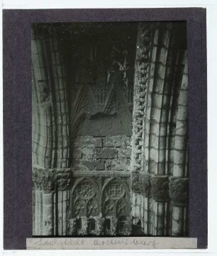Lochstedt, Burgkapelle,Lochstedt, Ordensburg : Detail, Kapitellzone des Portals der Kapelle (Ostseite)