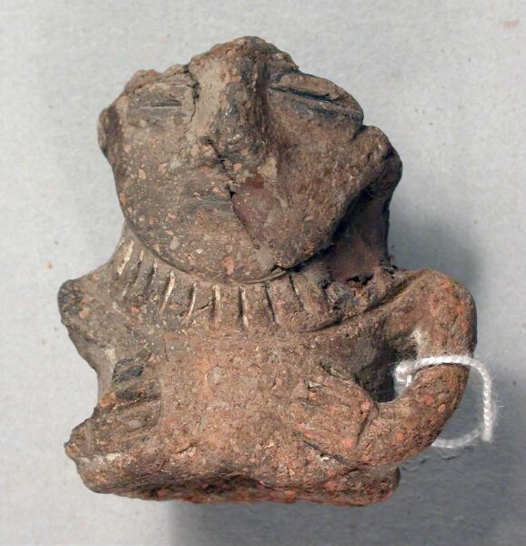 Figurine en argile (fragment)