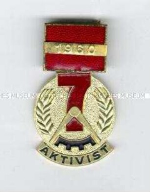 Medaille zum Ehrentitel "Aktivist des Siebenjahrplanes"