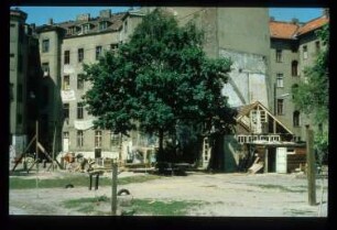Diapositive: Leuschnerdamm 9, 1982