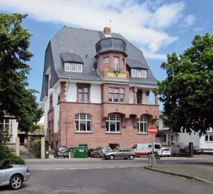 Ehem. Hotel Goldener Adler; Rüdesheim, Geisenheimer Straße 19