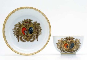 Koppchen und Untertasse mit Wappen