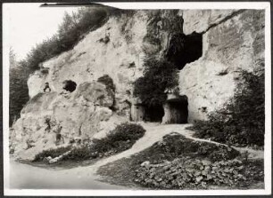 Valkenburg aan de Geul, Niederlande. Höhleneingang in einem Felsen