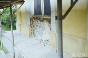 Berlin, Schloss Charlottenburg, Fensterregulierung Sommer 1980, Hauptfassade Gartenseite, Einbau neuer Fenster, 1. OG.