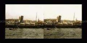 Dampfer im Hafen von Konstantinopel, Istanbul