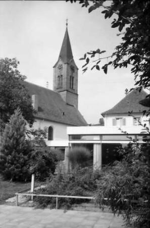 Bötzingen: Evangelische Kirche mit Gemeindezentrum