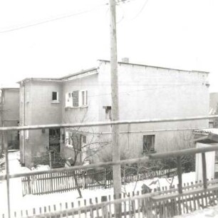 Reichenbach-Oberreichenbach, Untere Lindenstraße 4 (a und b ?). Doppelwohnhaus einer Siedlung (um 1930)