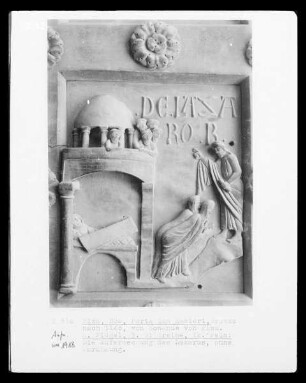 Tür der Porta di San Ranieri / Bronzetür mit Szenen zum neuen Testament — rechter Türflügel — dritte Bildreihe, linkes Feld: die Auferweckung des Lazarus