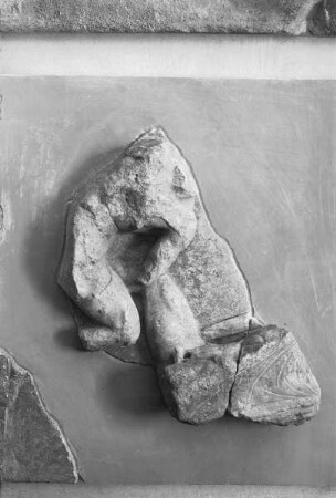Metope: Theseus kämpft mit einem Wegelagerer