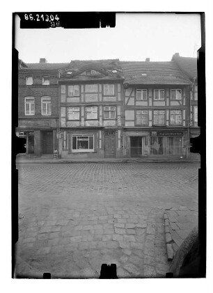 Grabow, Marktstraße 5/4. Wohnhäuser mit Läden (18. Jh.). Straßenfront