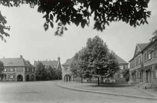 Leuna, Pfalzplatz : Leuna. Pfalzplatz