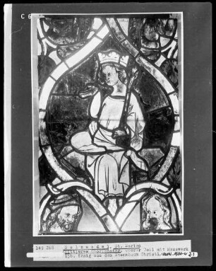 Mittleres Chorfenster mit Szenen aus dem Leben Jesu und Königs- und Prophetenreihe — Mittlere Fensterbahn mit Königen und Propheten — König aus dem Stammbaum Christi