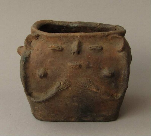 Clay vessel