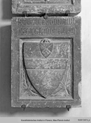 Grabstein für Tuccio di Ridolfino mit Familienwappen