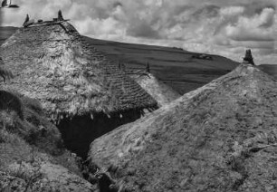 Steinhäuser der Amhara : Gemauerte Häuser mit Strohdach der Amhara bei Debre Birhan.