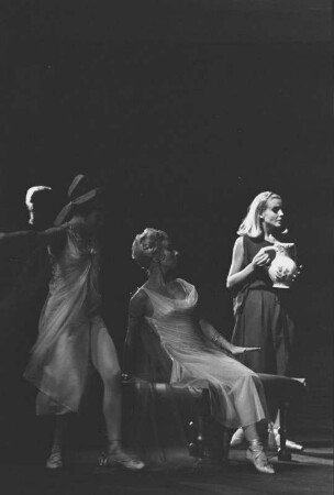 Szenenbilder aus "Sklaven" (Spartakus-Ballett), Ballett von Wolfgang Hohensee nach dem Libretto von Henn Haas. Staatsoper Berlin, Erstaufführung am 28.09.1964