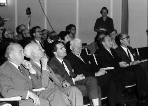 15. Tagung 1965 Physiker: Werner Heisenberg, Max Born, Rudolf L. Mößbauer, Sir George P. Thomson, Paul Dirac, Hideki Yukawa