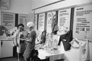Ausstellung "Rund um die Wäsche" der Verbrauchergemeinschaft Karlsruhe in den Räumen der Verbraucherberatung Kaiserstraße 124 b