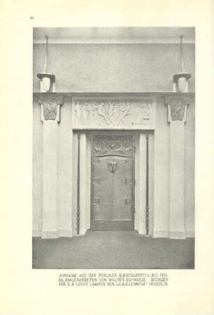 Vorraum aus der Berliner Kunstausstellung 1904