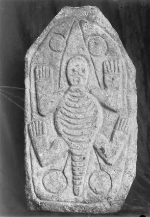 Steinrelief mit Tierfigur