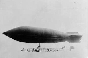 Luftschiff "Ville de Paris" im Flug : Technikgeschichte | Fliegende Menschen | Luftschiffe | Ausländische Lenkballons