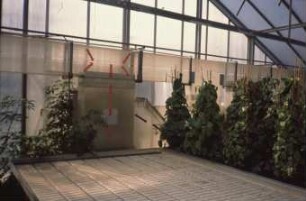Fotografie: Gartenbautechnik, Gartenbautechnik-Gewächshaus, Heizung