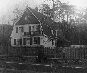 Darmstadt, Am Elfengrund 71