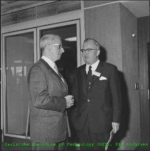Symposium der International Atomic Energy Agency (IAEA) zum Thema "Fast Reactor Physics and Related Safety Problems" am Kernforschungszentrum Karlsruhe (KfK)