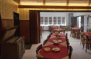 Gastraum mit Musikbox im Museum