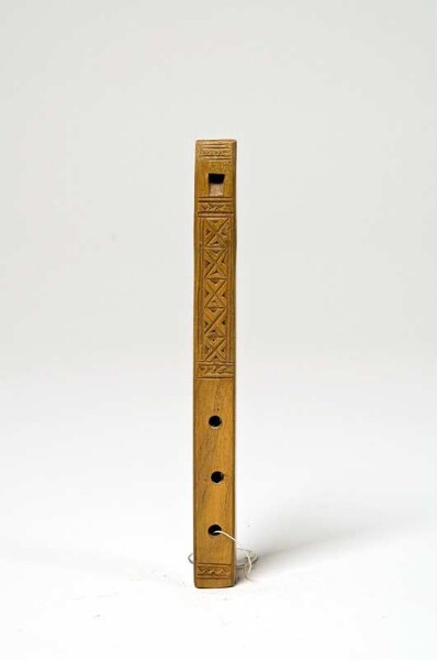 Open inner flute with finger holes