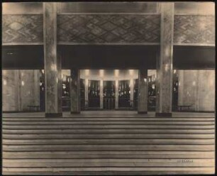 I.G.-Farben, Frankfurt/Main Verwaltungsgebäude: Mittelhalle: Innenansicht